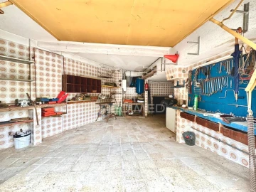 Moradia para Venda em Beato