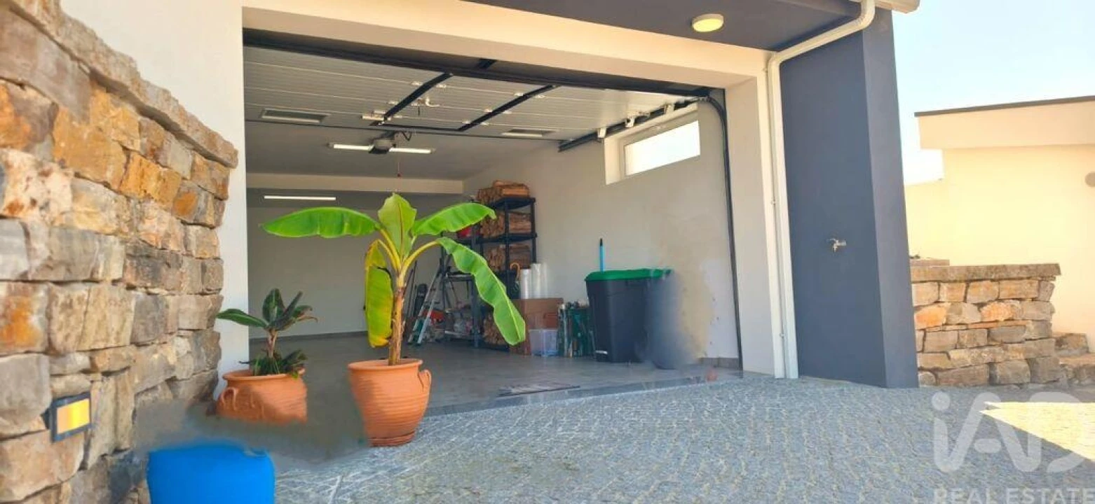 Moradia T3 para Venda em Colmeias e Memória Foto 14
