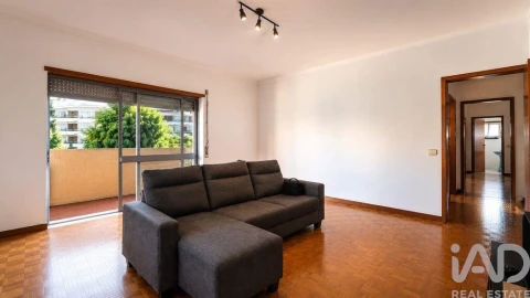 Apartamento T2 para Venda em Santo Antonio dos Olivais