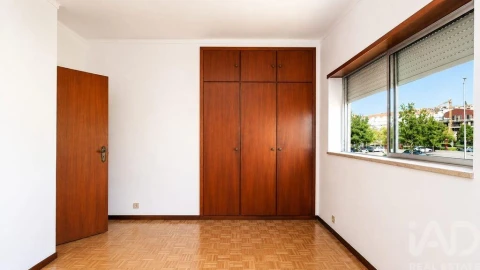Apartamento T2 para Venda em Santo Antonio dos Olivais