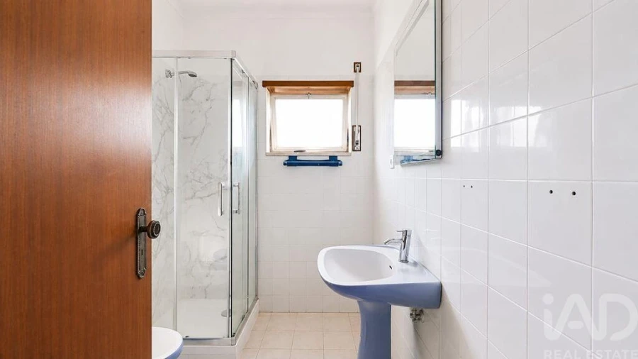 Apartamento T2 para Venda em Santo Antonio dos Olivais Foto 20