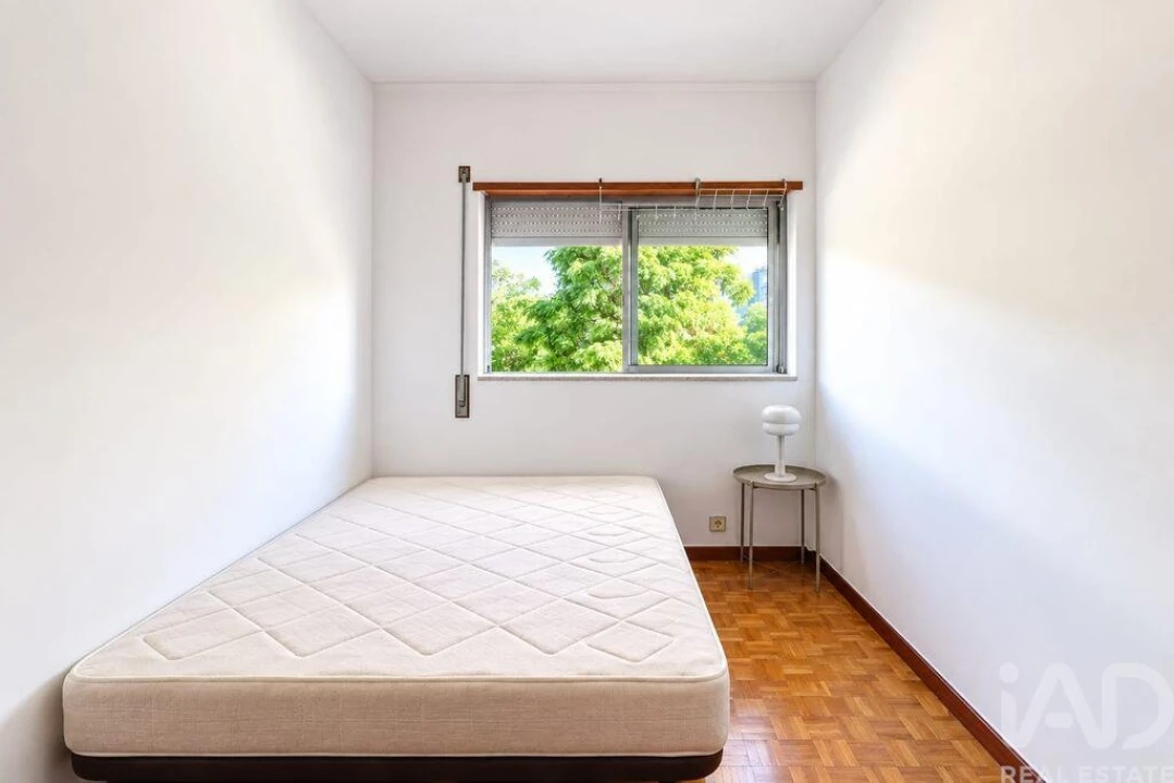 Apartamento T2 para Venda em Santo Antonio dos Olivais Foto 14
