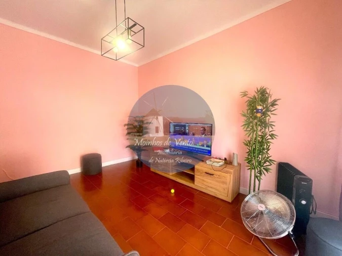 Apartamento T1 para Venda em Barreiro e Lavradio Foto 3