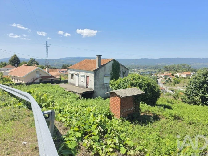 Moradia T2 para Venda em Vila Nova de Cerveira e Lovelhe Foto 2