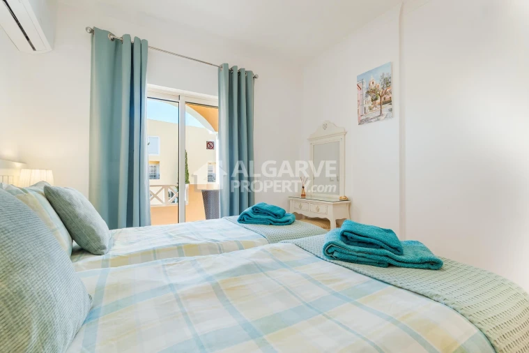 Apartamento T2 para Venda em Quarteira Foto 19