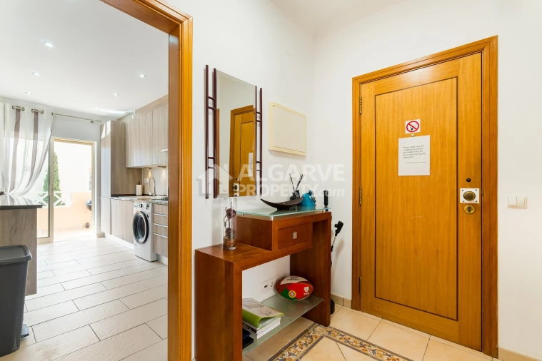 Apartamento T2 para Venda em Quarteira Foto 7