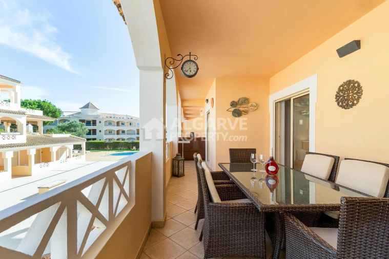 Apartamento T2 para Venda em Quarteira Foto 29
