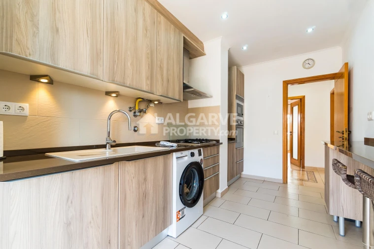 Apartamento T2 para Venda em Quarteira Foto 12
