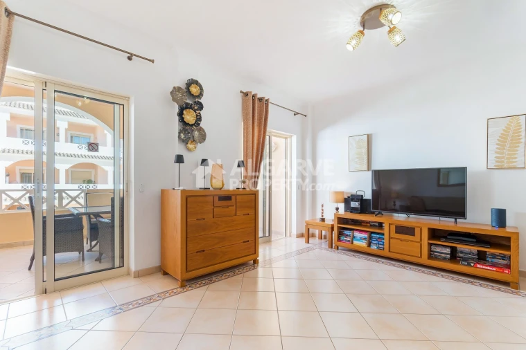 Apartamento T2 para Venda em Quarteira Foto 10