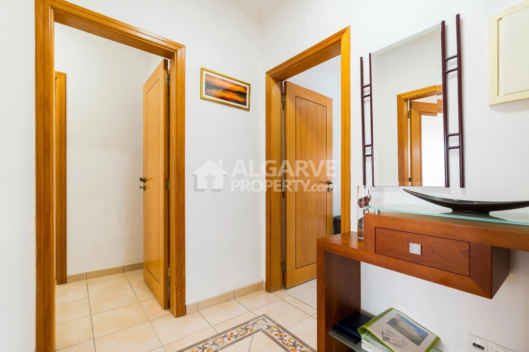 Apartamento T2 para Venda em Quarteira Foto 15
