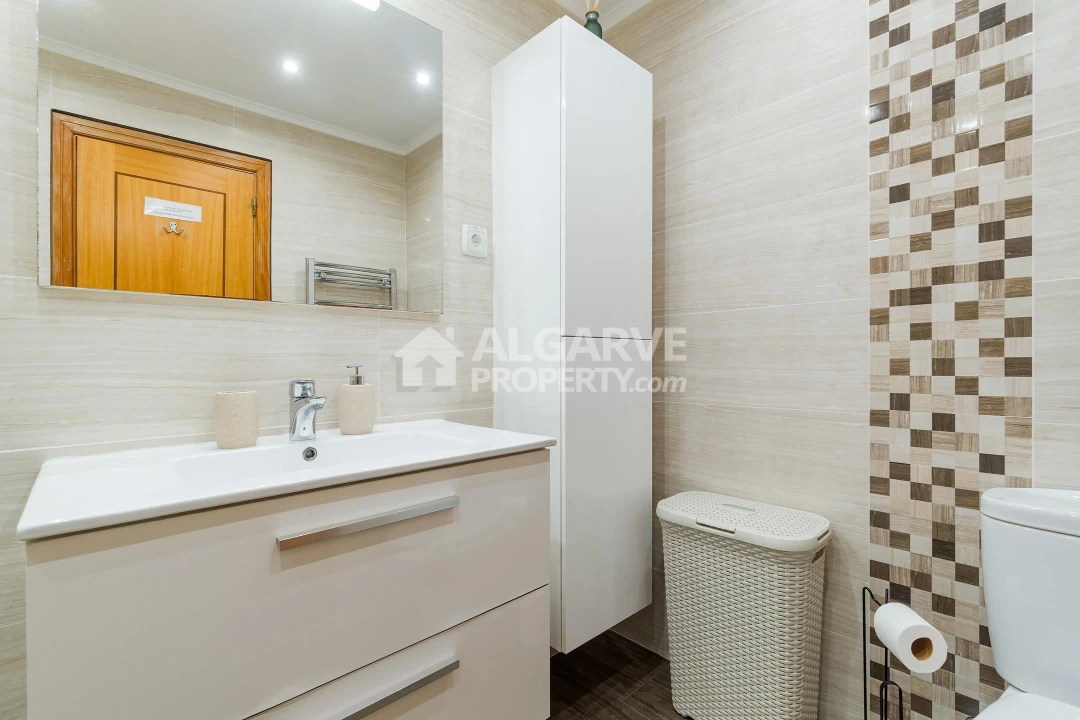 Apartamento T2 para Venda em Quarteira Foto 22