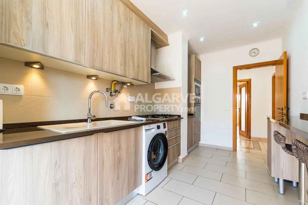 Apartamento T2 para Venda em Quarteira Foto 12