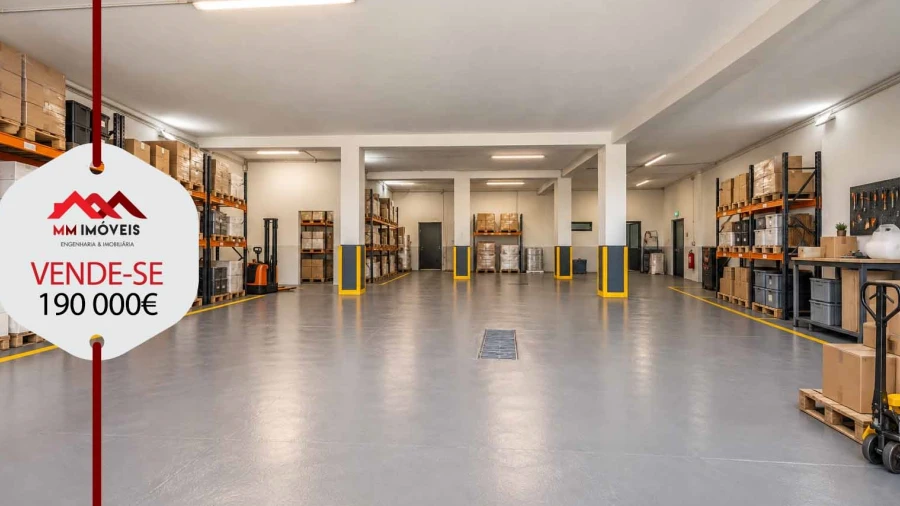 Armazém para Venda em Pedrouços