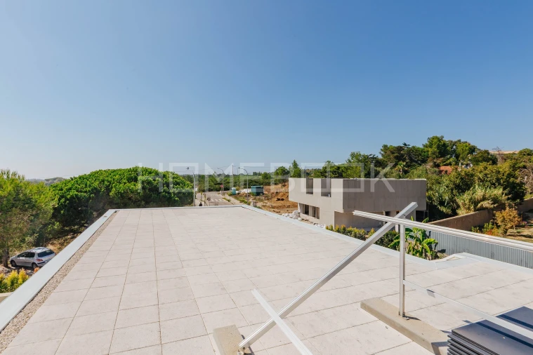 Moradia T7 para Venda em Agualva e Mira-Sintra Foto 40