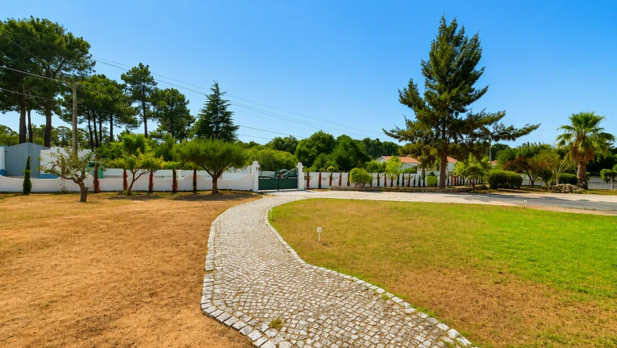 Quinta T4 para Venda em Azeitão (São Lourenço e São Simão) Foto 15