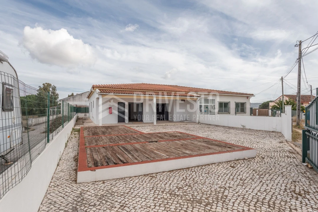 Moradia T3 para Venda em Quinta do Anjo Foto 2