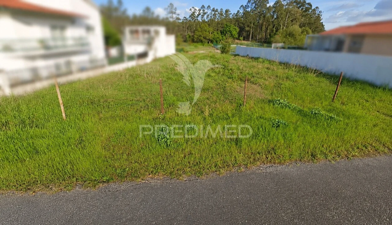 Terreno para Venda em Maceira Foto 1