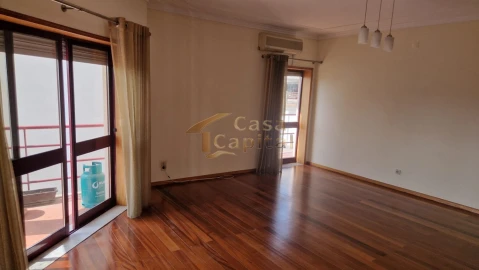 Apartamento T4 para Venda em Nossa Senhora da Conceição, São Pedro e São Dinis