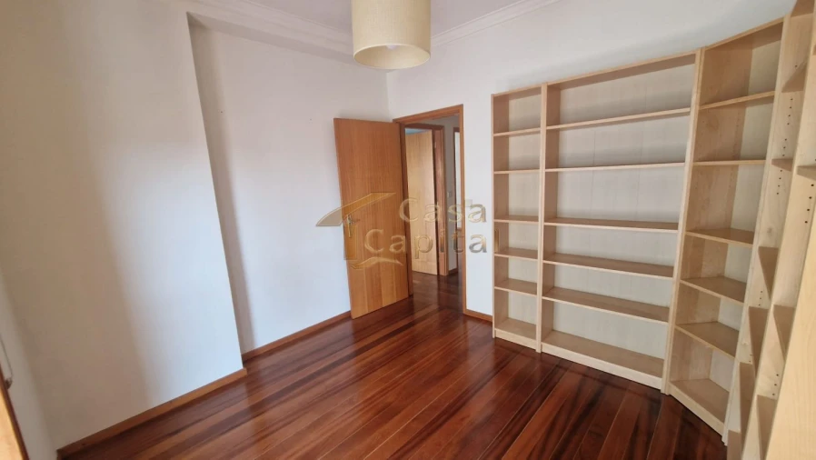Apartamento T4 para Venda em Nossa Senhora da Conceição, São Pedro e São Dinis Foto 28