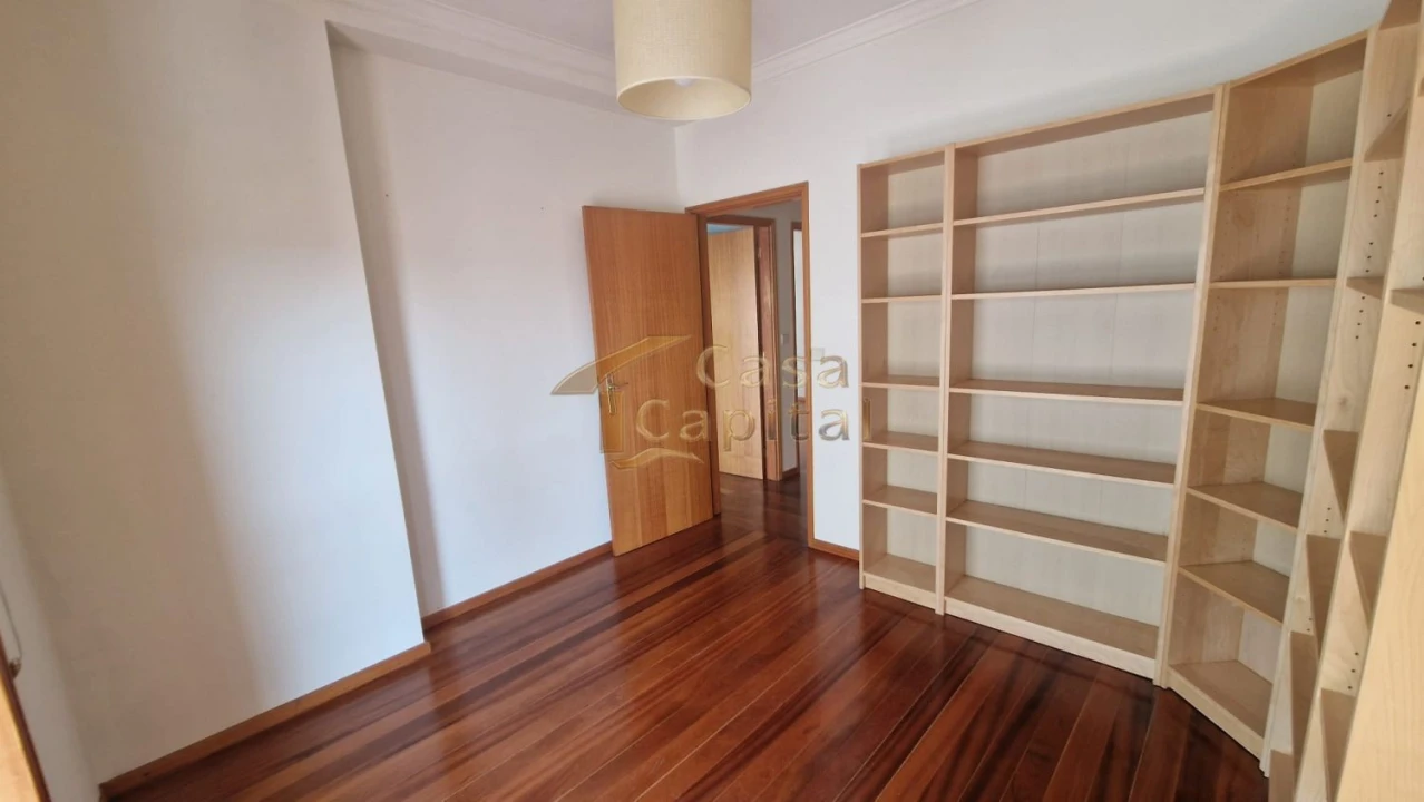 Apartamento T4 para Venda em Nossa Senhora da Conceição, São Pedro e São Dinis Foto 28