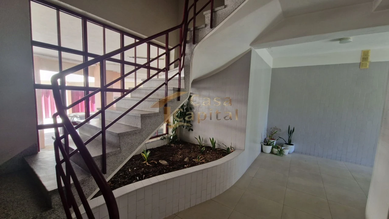 Apartamento T4 para Venda em Nossa Senhora da Conceição, São Pedro e São Dinis Foto 40