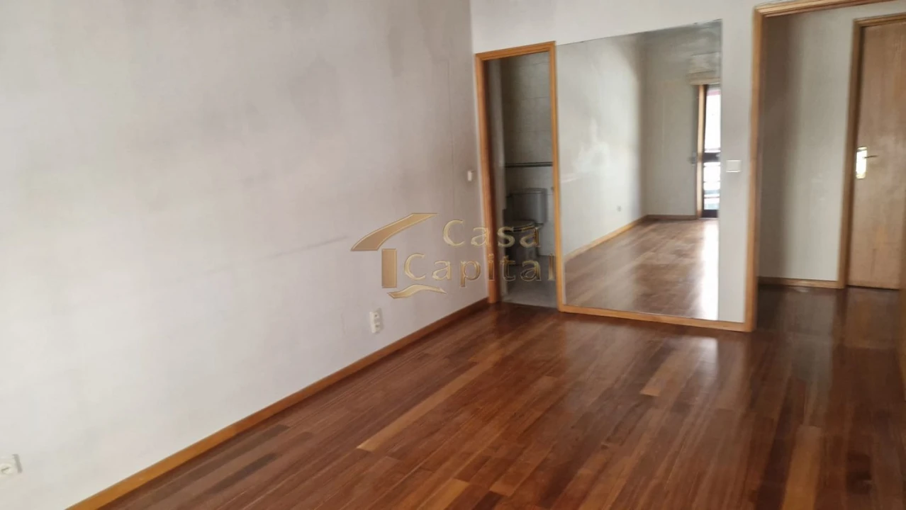 Apartamento T4 para Venda em Nossa Senhora da Conceição, São Pedro e São Dinis Foto 7