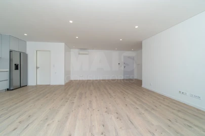 Apartamento T3 para Venda em Samora Correia