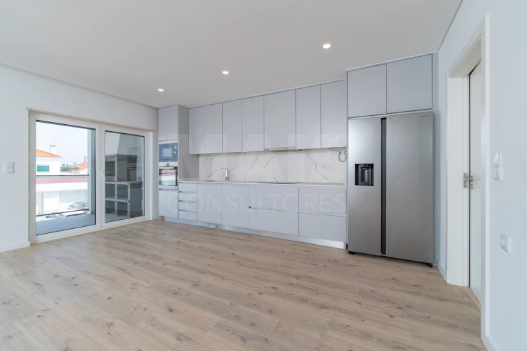 Apartamento T3 para Venda em Samora Correia Foto 4