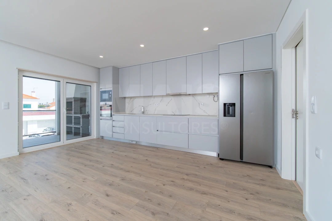 Apartamento T3 para Venda em Samora Correia Foto 4