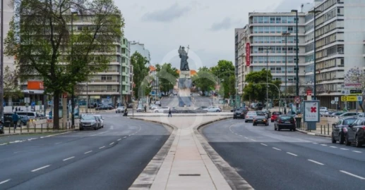Loja para Venda em Alvalade