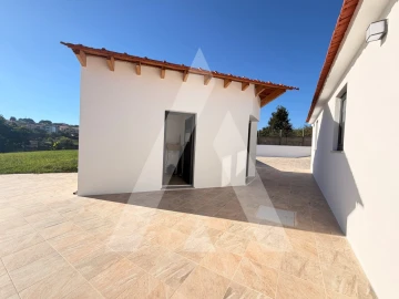 Moradia T2 para Venda em São João da Madeira