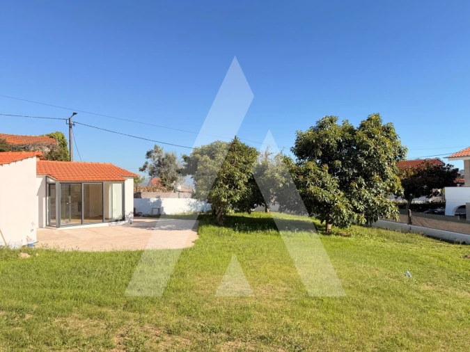 Moradia T2 para Venda em São João da Madeira Foto 21