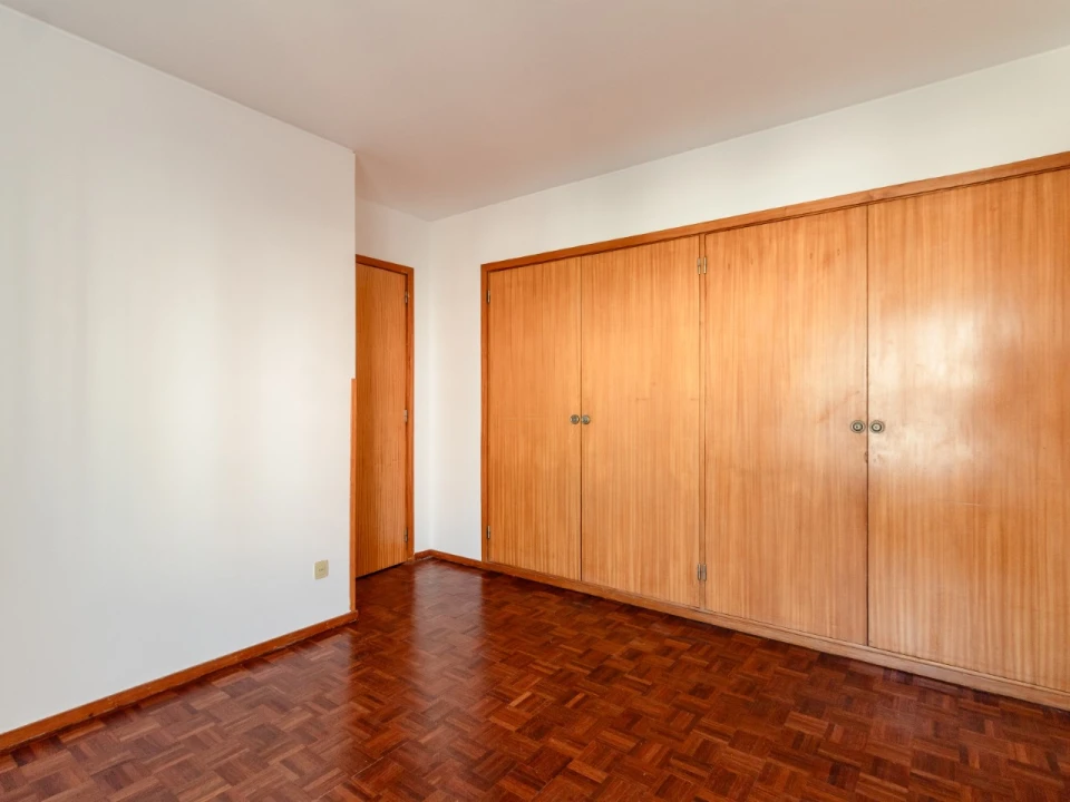 Apartamento T4 para Venda em Sé Nova, Santa Cruz, Almedina e São Bartolomeu Foto 18
