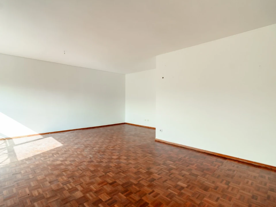 Apartamento T4 para Venda em Sé Nova, Santa Cruz, Almedina e São Bartolomeu Foto 25