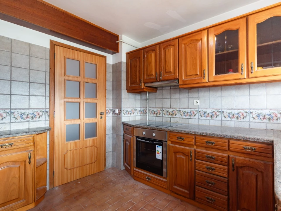 Apartamento T4 para Venda em Sé Nova, Santa Cruz, Almedina e São Bartolomeu Foto 3
