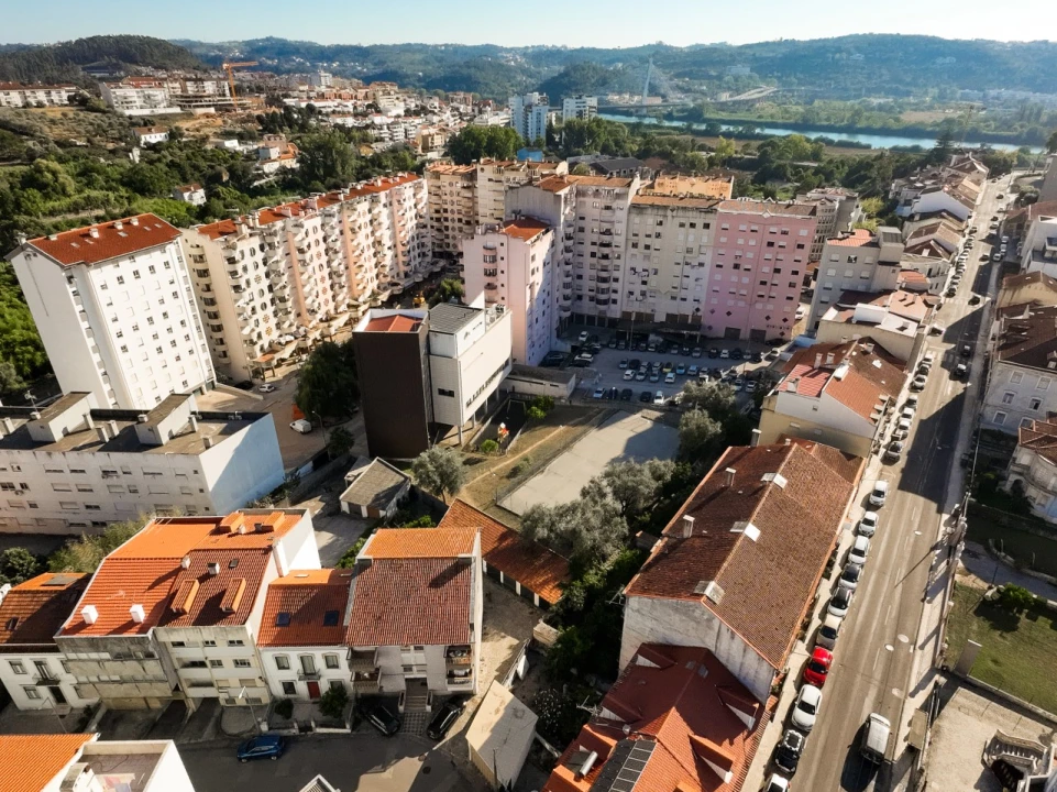 Apartamento T4 para Venda em Sé Nova, Santa Cruz, Almedina e São Bartolomeu Foto 1