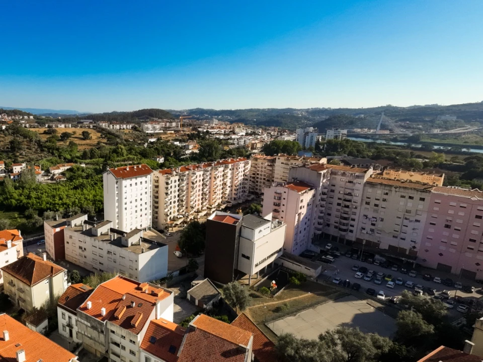 Apartamento T4 para Venda em Sé Nova, Santa Cruz, Almedina e São Bartolomeu Foto 12