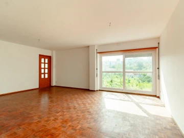 Apartamento T4 para Venda em Sé Nova, Santa Cruz, Almedina e São Bartolomeu