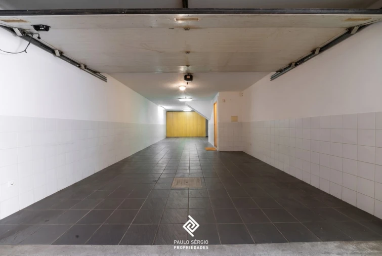 Moradia T3 para Venda em Arcozelo Foto 23