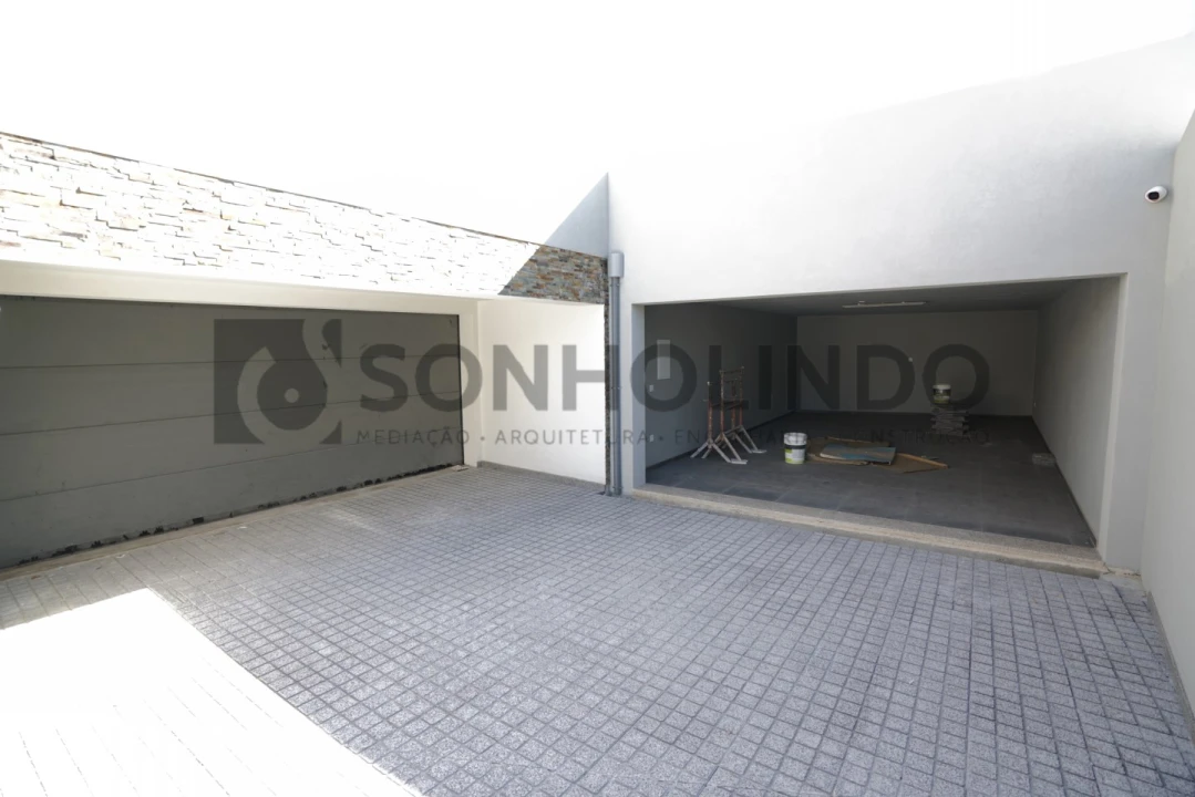 Moradia T3 para Venda em Cidade da Maia Foto 26