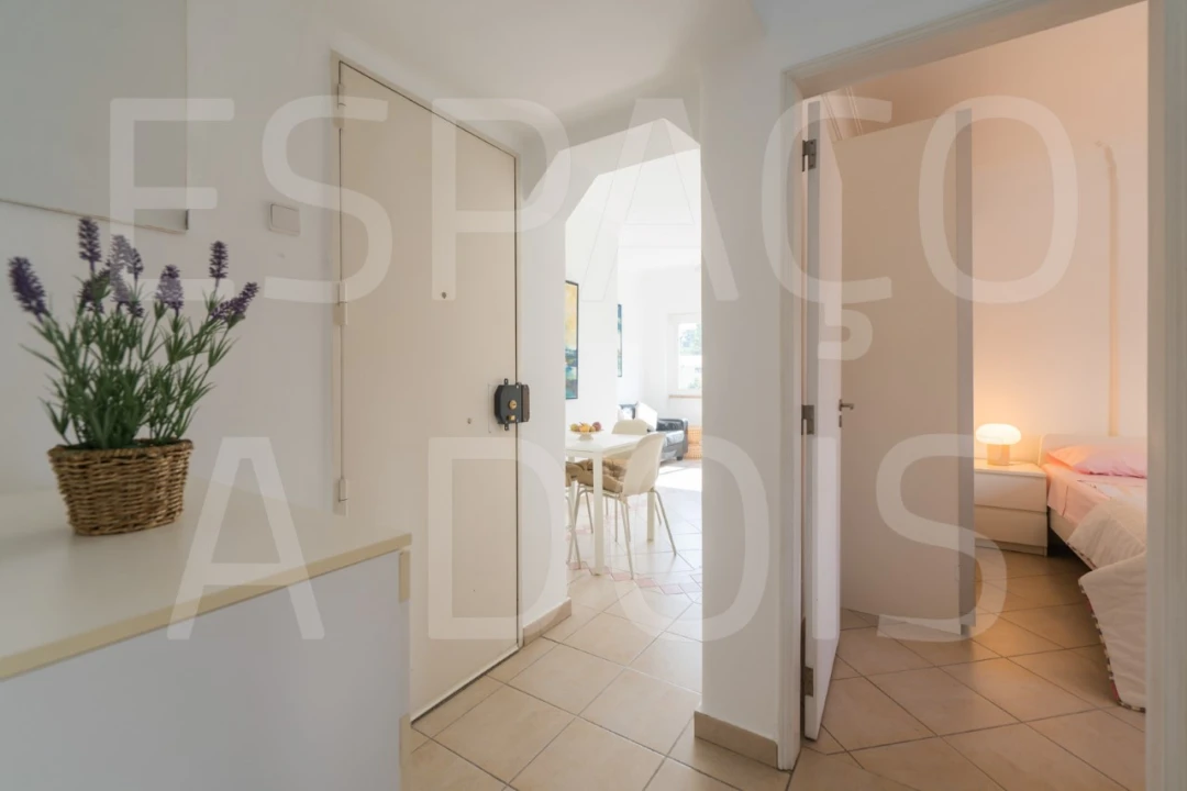 Apartamento T2 para Arrendamento em Lumiar Foto 3