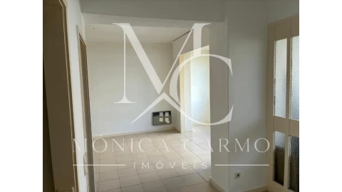 Apartamento T2 para Arrendamento em Oeiras e São Julião da Barra, Paço de Arcos e Caxias