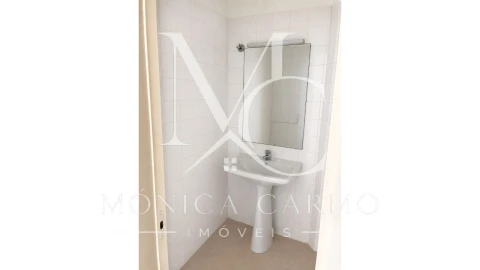 Apartamento T2 para Arrendamento em Oeiras e São Julião da Barra, Paço de Arcos e Caxias