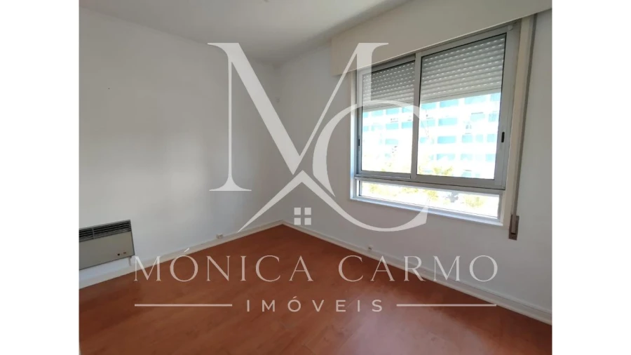 Apartamento T2 para Arrendamento em Oeiras e São Julião da Barra, Paço de Arcos e Caxias Foto 12