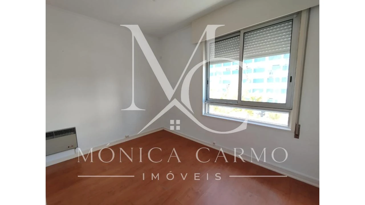 Apartamento T2 para Arrendamento em Oeiras e São Julião da Barra, Paço de Arcos e Caxias Foto 12