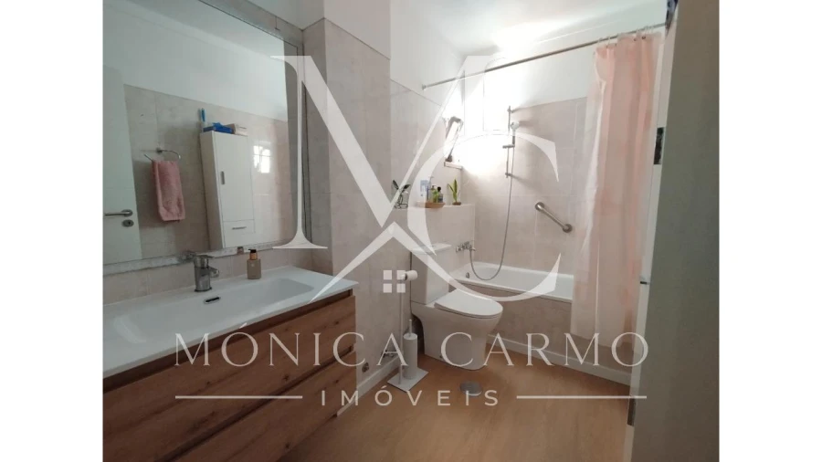 Apartamento T2 para Venda em Cacém e São Marcos Foto 4