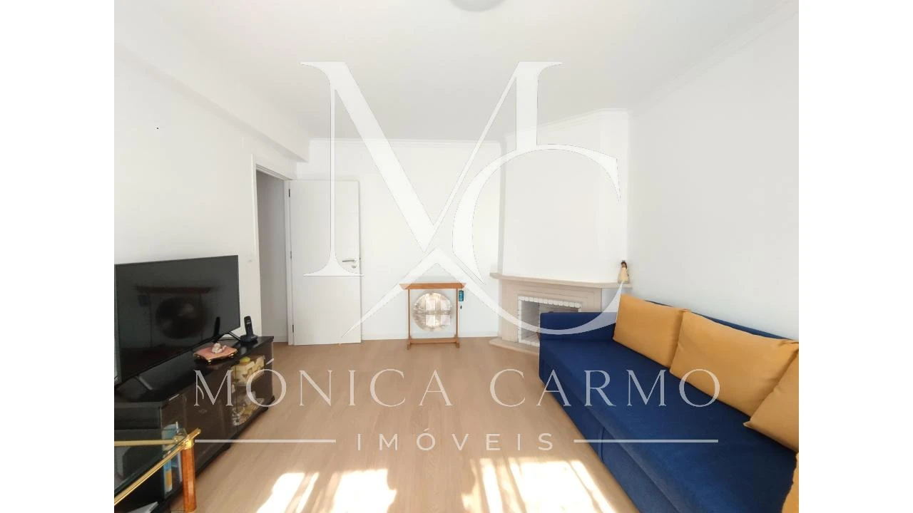 Apartamento T2 para Venda em Cacém e São Marcos Foto 1