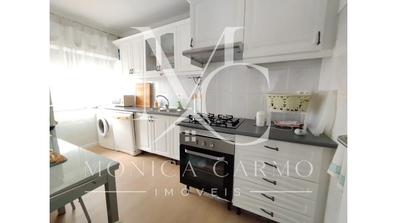 Apartamento T2 para Venda em Cacém e São Marcos Foto 10