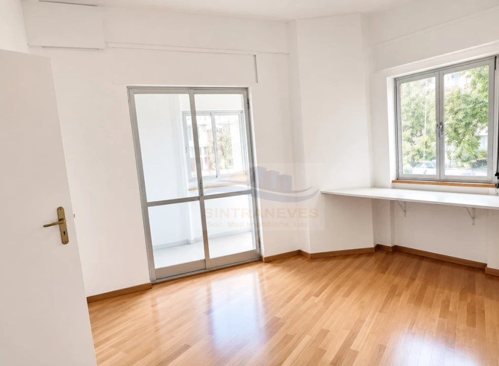 Apartamento T1 para Venda em Venteira Foto 4