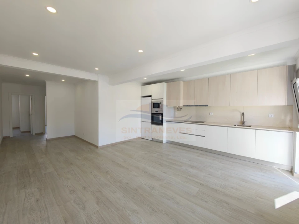 Apartamento T3 para Venda em Massamá e Monte Abraão Foto 7
